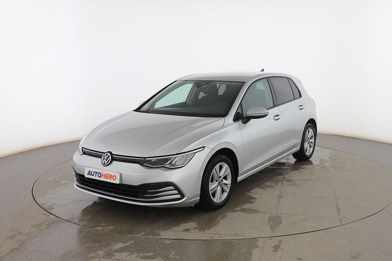 Usado VW Golf VIII Life 110 CV (80 kW) 2021 Plata Utilitario