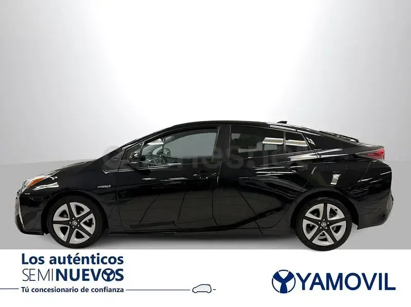 Begagnad Toyota Prius 122 HK (89 kW) 2018 Svart Halvkombi