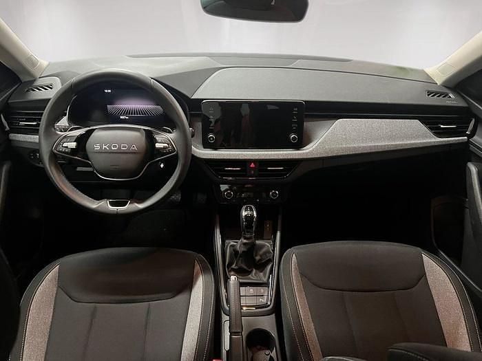 Usado Skoda Kamiq Selection 115 CV (84 kW) 2025 Rojo SUV