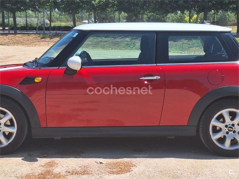 Usado Mini Cooper 120 CV (88 kW) 2007 Rojo Utilitario
