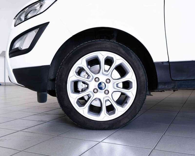 Usado Ford Ecosport Trend 101 CV (74 kW) 2020 Blanco SUV