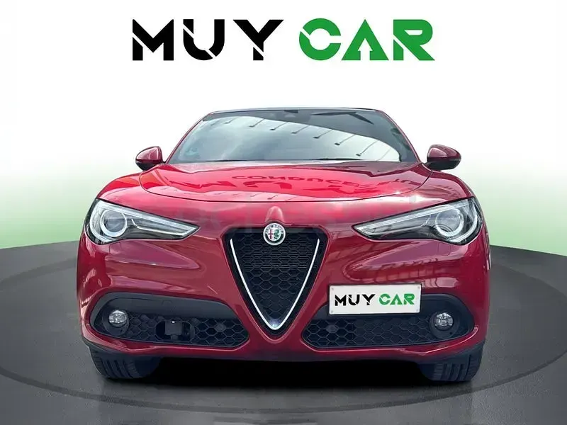 Usado Alfa Romeo Stelvio Executive 190 CV (139 kW) 2019 Rojo SUV