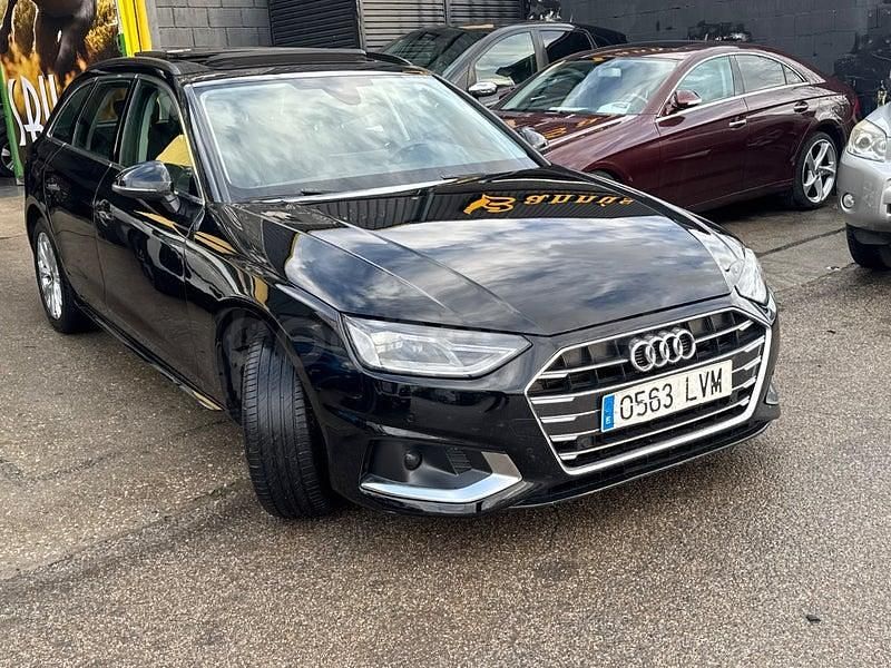 Usado Audi A4 Advanced Plus 163 CV (119 kW) 2021 Negro Familiar