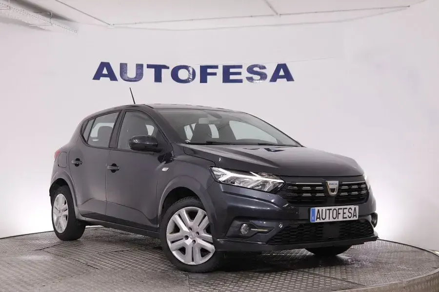 Usado Dacia Sandero Comfort 90 CV (66 kW) 2021 Azul