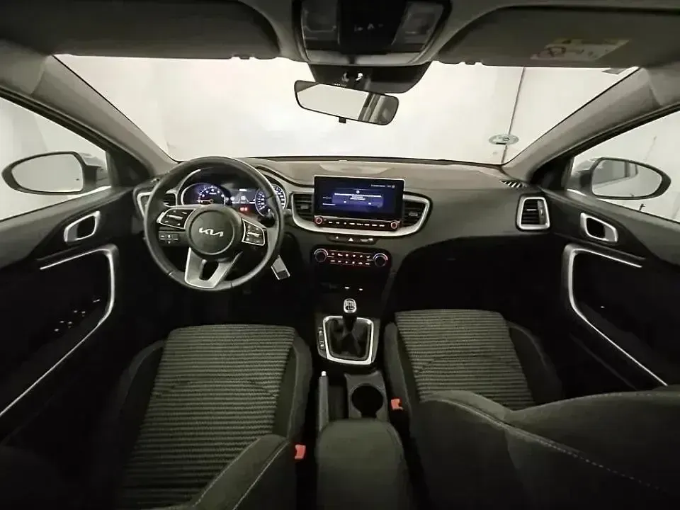 Usado Kia XCeed 101 CV (74 kW) 2025 Blanco SUV