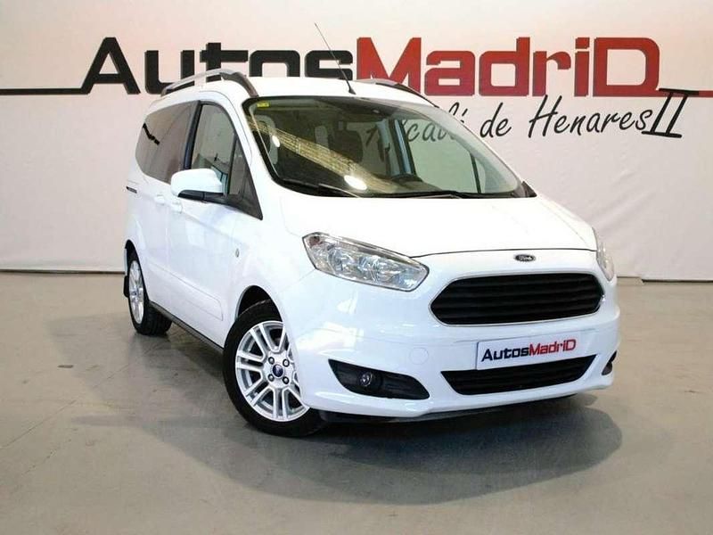 Blanco Usado 2017 Ford Tourneo Courier Trend Monovolumen | 10.990 € (Buen precio) - Imagen 1/4
