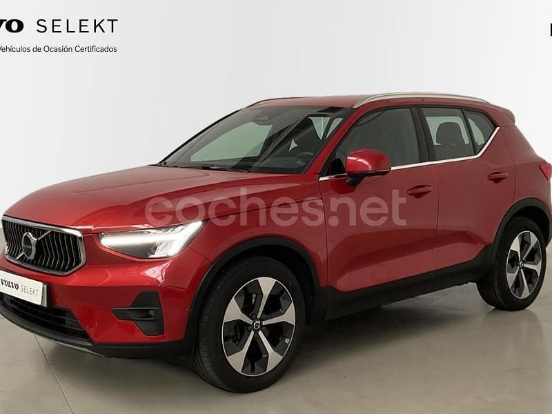 Rojo Usado 2023 Volvo XC40 Plus SUV | 38.000 € (Precio justo) - Imagen 1/4