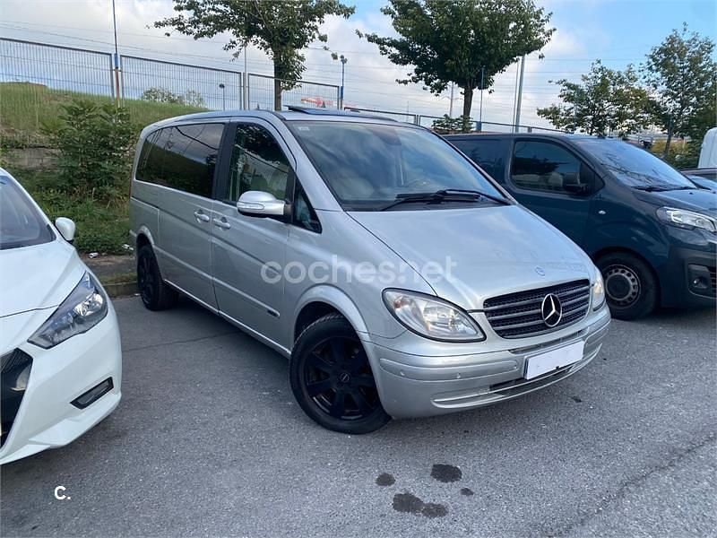 Usado Mercedes Viano 150 CV (110 kW) 2004 Gris / plata Monovolumen