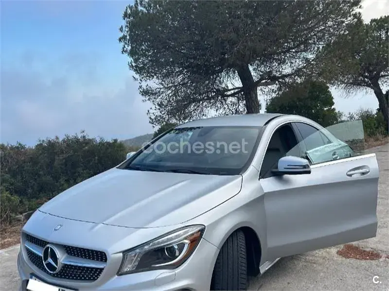 Usado Mercedes CLA250 224 CV (164 kW) 2018 Gris / plata Coupe