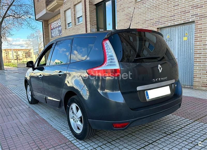 Usado Renault Grand Scénic III Dynamique 110 CV (80 kW) 2012 Negro Monovolumen