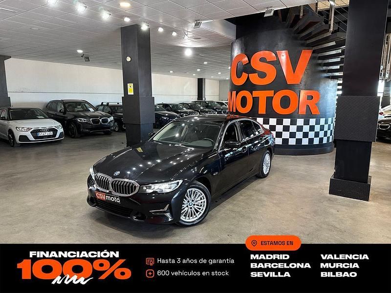 Negro Usado 2022 BMW 330e Luxury Line Berlina | 27.850 € (Precio justo) - Imagen 1/4