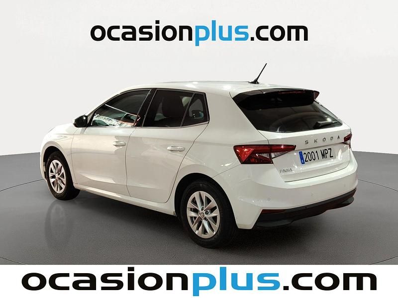 Usado Skoda Fabia Selection 95 CV (69 kW) 2024 Blanco Utilitario