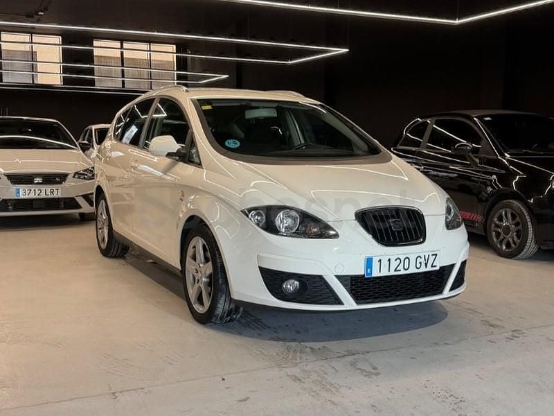 Usado Seat Altea XL Sport 160 CV (117 kW) 2010 Blanco Monovolumen