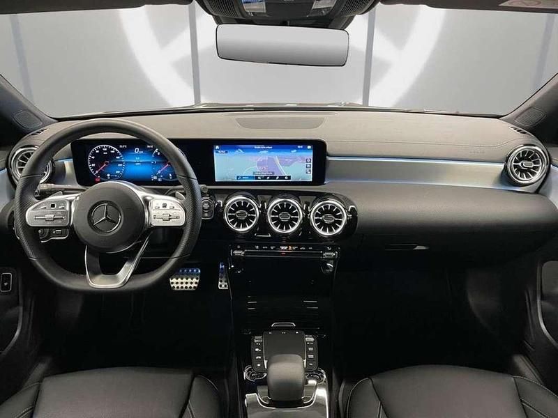 Usado Mercedes CLA220 AMG 190 CV (139 kW) 2023 Gris Berlina