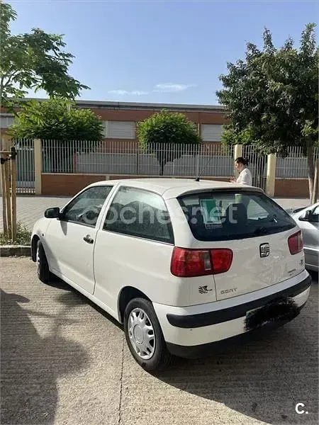 Usado Seat Ibiza 60 CV (44 kW) 2001 Blanco Utilitario