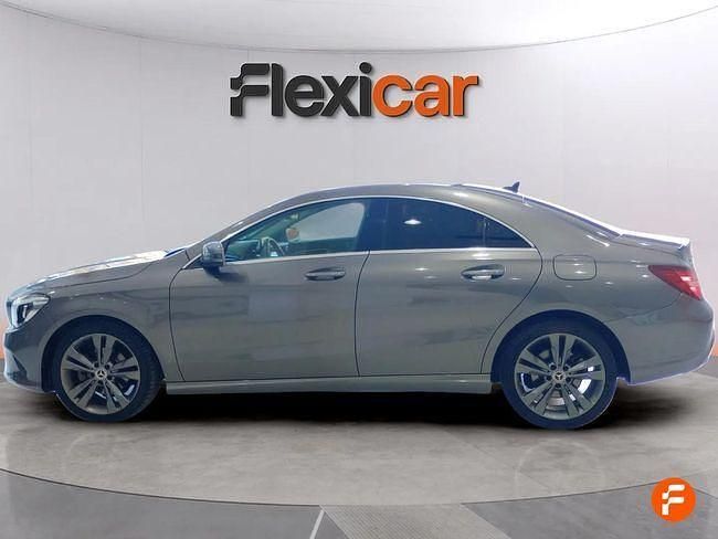 Usado Mercedes CLA200 136 CV (100 kW) 2017 Gris / plata Berlina