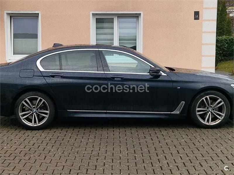 Usado BMW 730 Comfort Edition 265 CV (194 kW) 2019 Negro Berlina