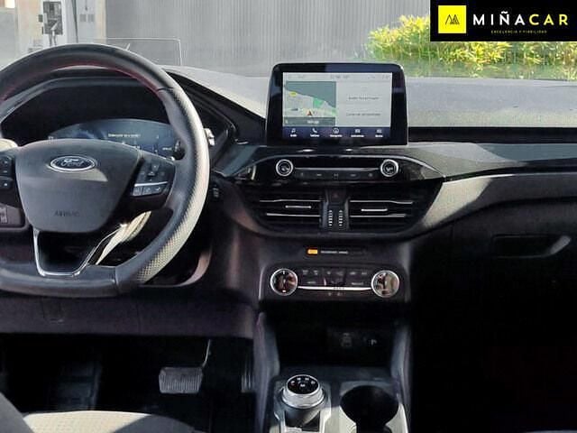 Usado Ford Kuga ST-Line 120 CV (88 kW) 2023 Gris SUV