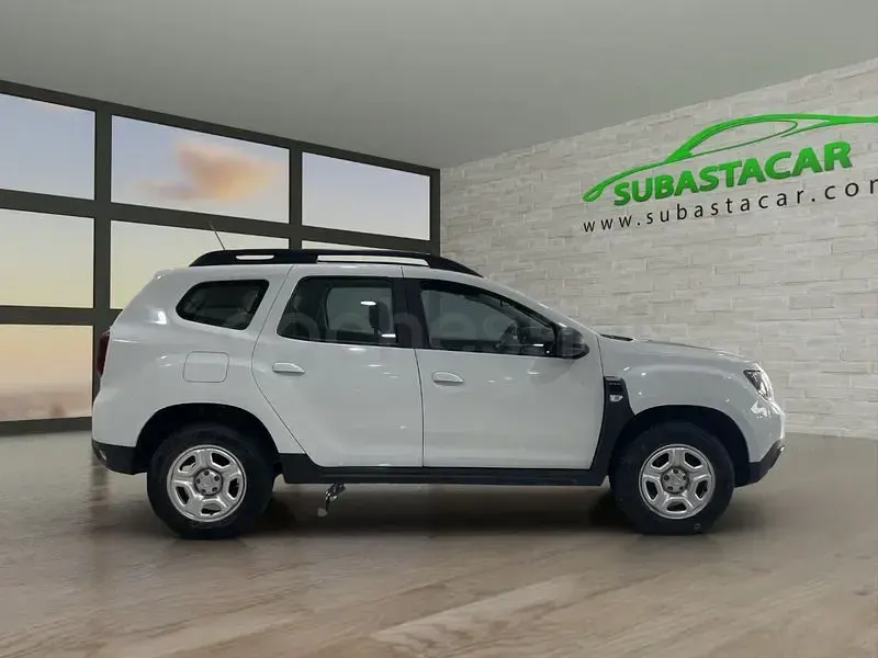 Usado Dacia Duster Comfort 115 CV (84 kW) 2021 Blanco SUV