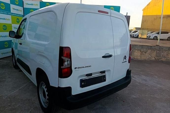 Usado Citroën e-Berlingo 100 kW (136 CV) 2024 Blanco Monovolumen