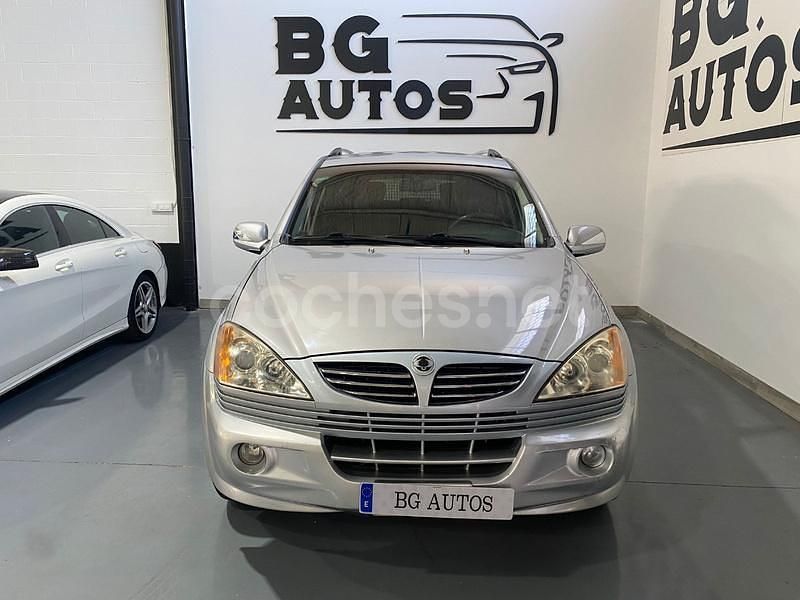 Usado Ssangyong (KGM) Kyron 141 CV (103 kW) 2006 Gris / plata SUV