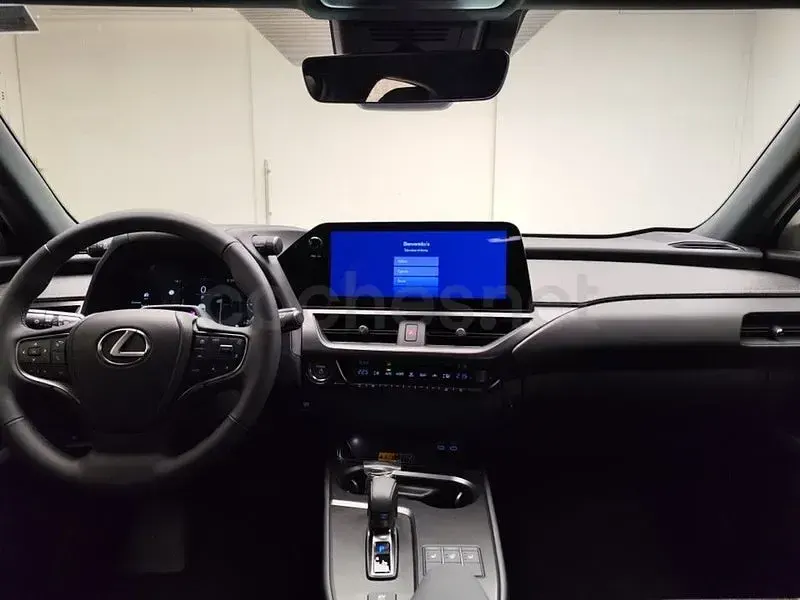 Nuevo Lexus UX 199 CV (146 kW) 2026 Verde SUV