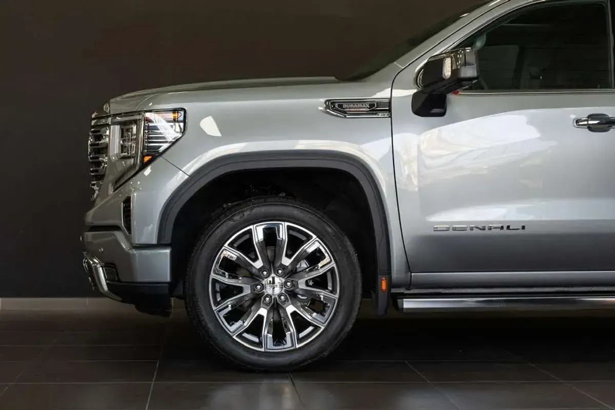 Nuevo GMC Sierra 2026 Gris Pickup/Camioneta
