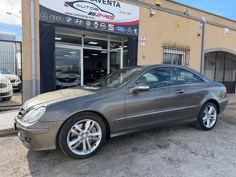 Usado Mercedes CLK320 Avantgarde 224 CV (164 kW) 2007 Beige Coupe