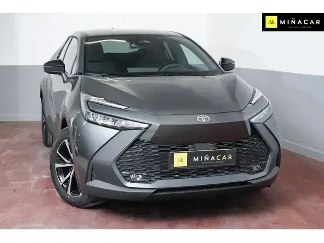 Usado Toyota C-HR Advance 140 CV (102 kW) 2025 Gris oscuro SUV