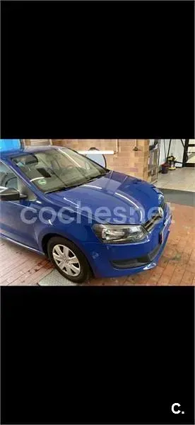 Usado VW Polo Advance 60 CV (44 kW) 2012 Azul Utilitario