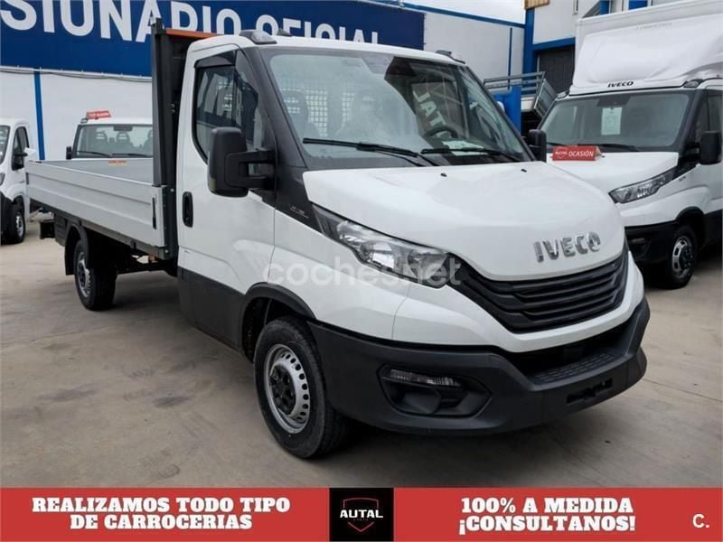 Usado 2023 Iveco Daily Monovolumen | 41.150 € - Imagen 1/1