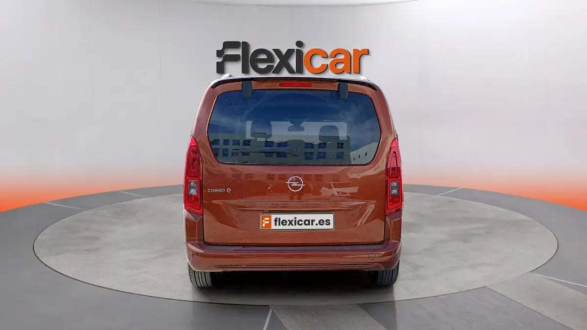 Usado Opel Combo-e Life Edition 100 kW (136 CV) 2022 Naranja Monovolumen