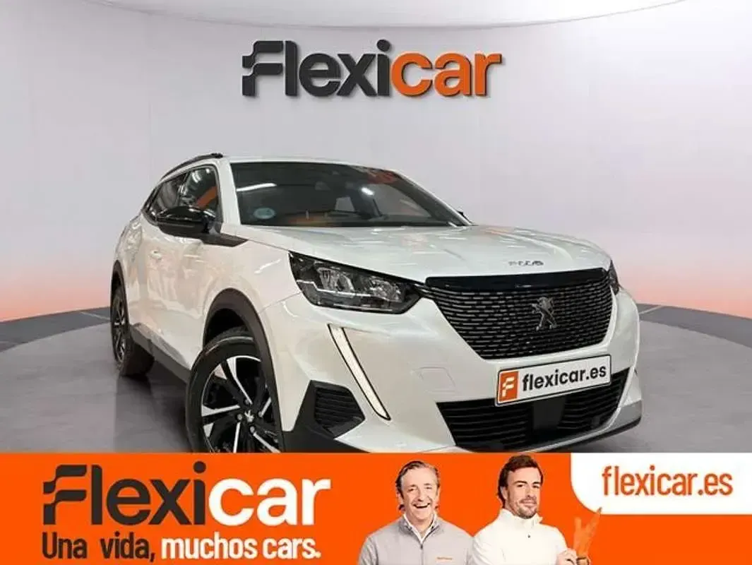 Käytetty Peugeot 2008 Allure 131 HP (96 kW) 2023 Katumaasturi