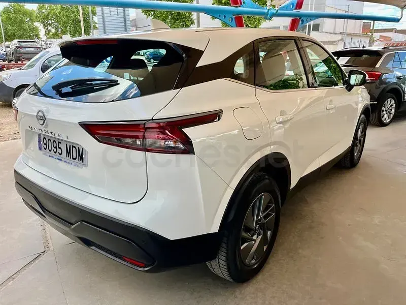 Usado Nissan Qashqai Acenta 140 CV (102 kW) 2023 Blanco SUV