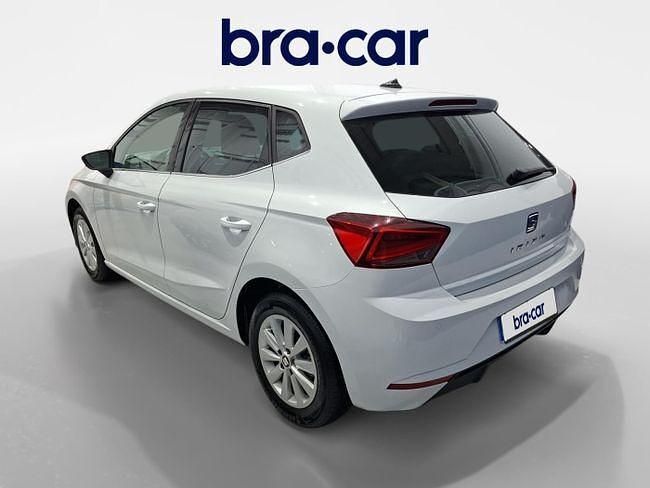 Usado Seat Ibiza XCELLENCE 110 HP (80 kW) 2021 Branco Sedan