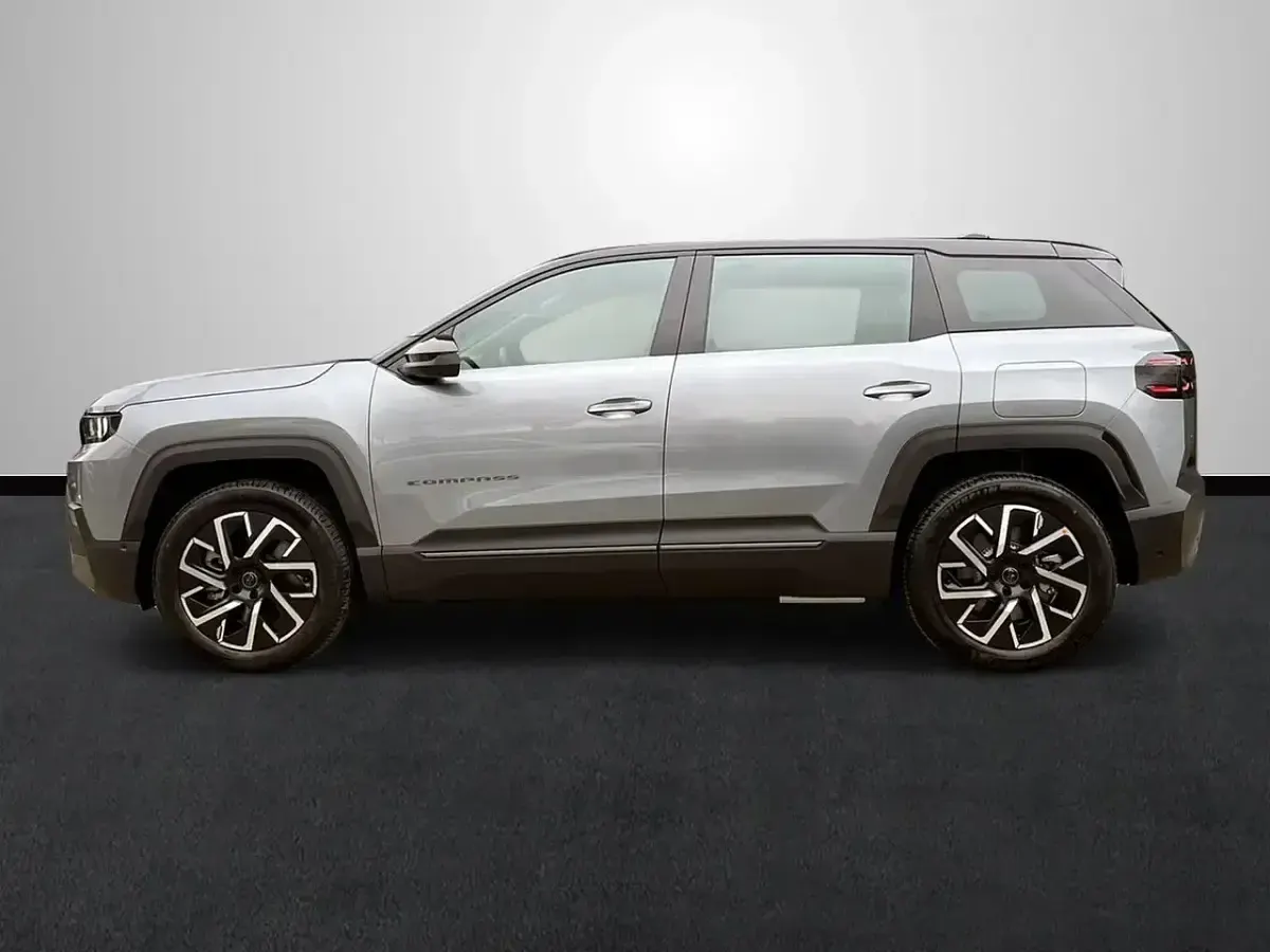 Nuevo Jeep Compass Altitude 156 kW (213 CV) 2026 Verde SUV