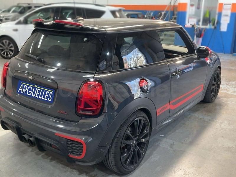 Usado Mini John Cooper Works 231 CV (169 kW) 2018 Gris / plata Utilitario