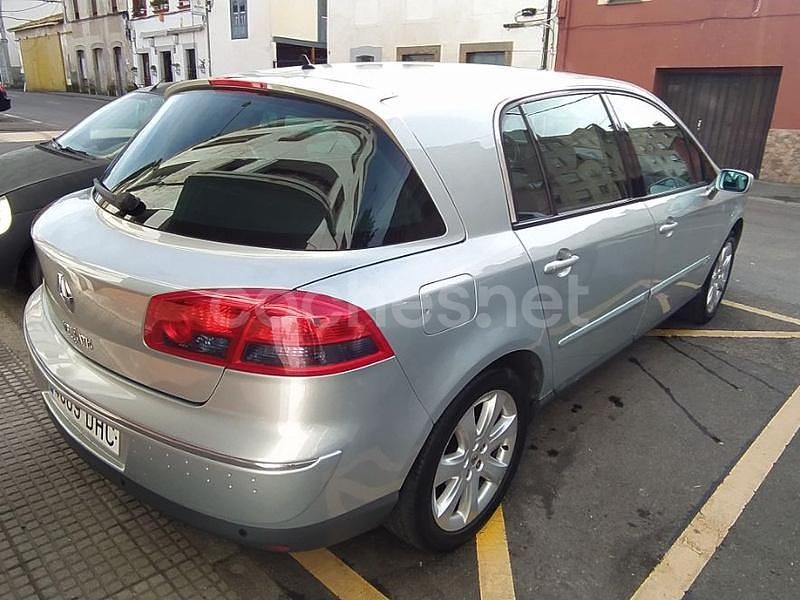 Usado Renault Vel Satis Privilege 150 CV (110 kW) 2005 Gris / plata Utilitario
