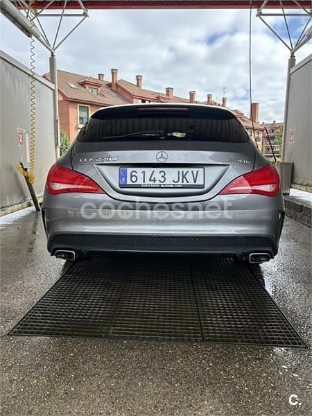 Usado Mercedes CLA220 Shooting Brake AMG line 177 CV (130 kW) 2015 Gris / plata Familiar