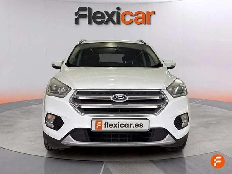 Usado Ford Kuga Trend 120 CV (88 kW) 2019 Blanco SUV