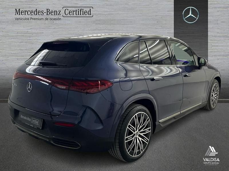Usado Mercedes EQE350 AMG 235 kW (320 CV) 2025 Azul sodalita SUV