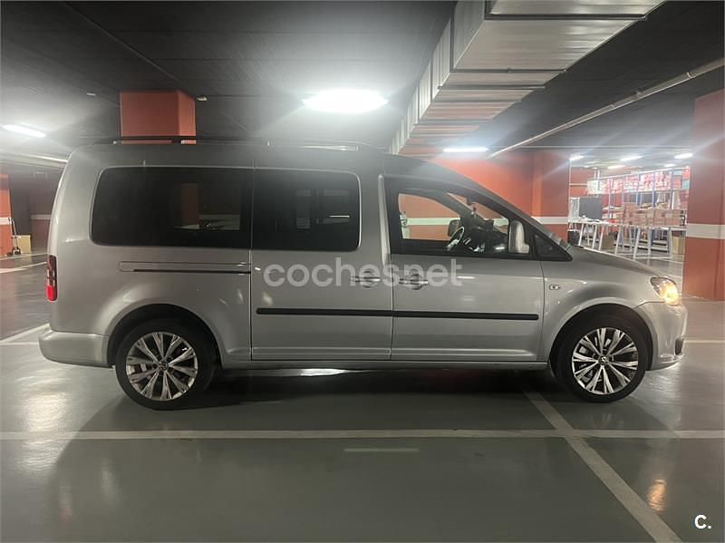 Usado VW Caddy Maxi Comfortline 140 CV (102 kW) 2013 Gris / plata Monovolumen