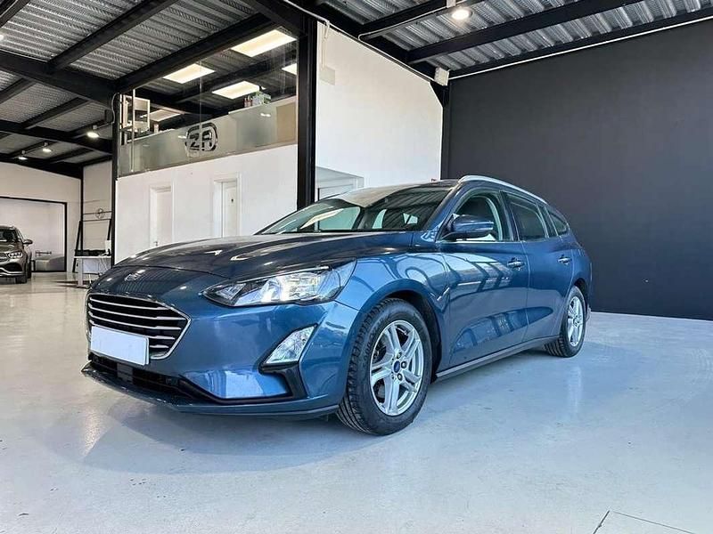 Używany Ford Focus Active 125 KM (91 kW) 2020 Niebieski Hatchback