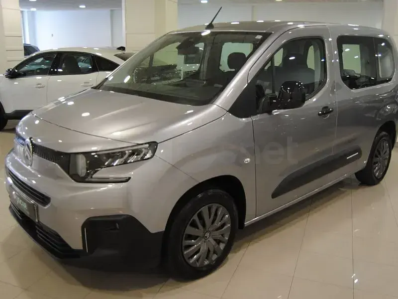 Usado Citroën Berlingo 102 CV (75 kW) 2025 Gris / plata Monovolumen