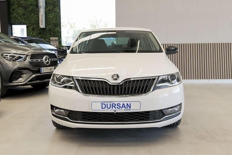 Usado Skoda Rapid Style 110 CV (80 kW) 2018 Blanco Utilitario
