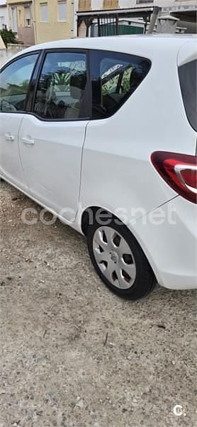 Usado Opel Meriva Selective 110 CV (80 kW) 2015 Blanco Monovolumen