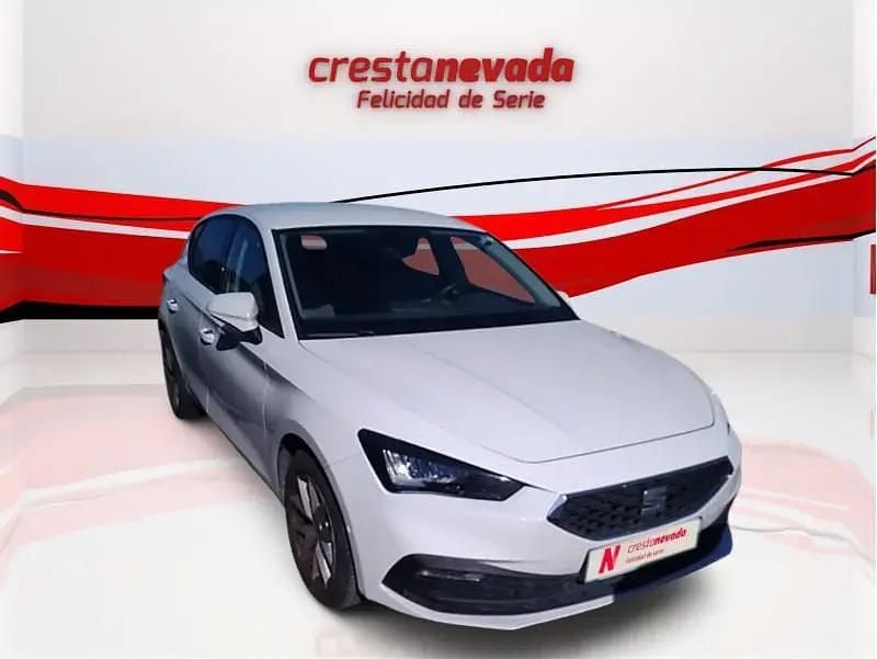 Usado Seat Leon Style 115 CV (84 kW) 2022 Blanco