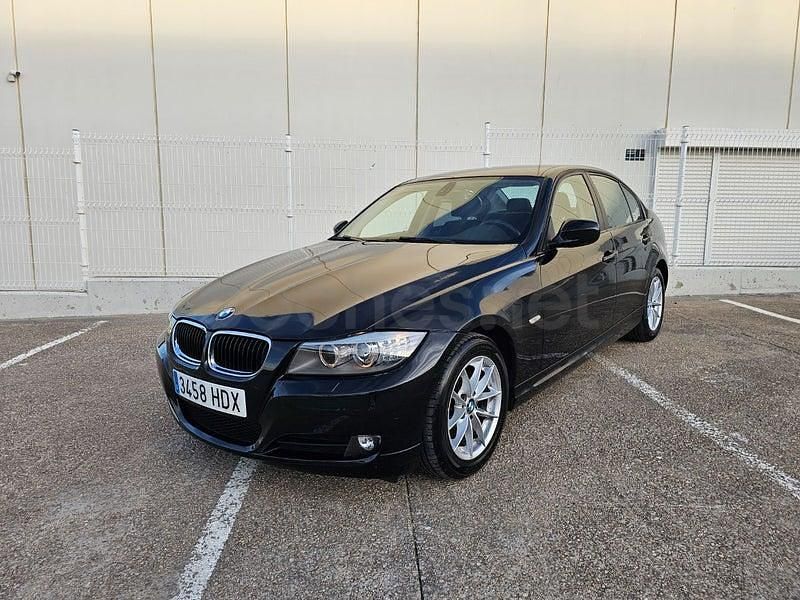 Usado BMW 320 184 HP (135 kW) 2011 Preto Sedan