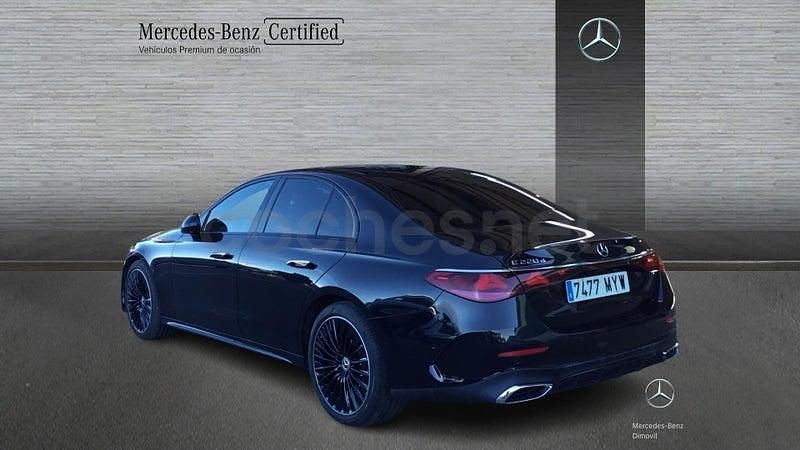 Usado Mercedes E220 197 CV (144 kW) 2025 Negro Berlina