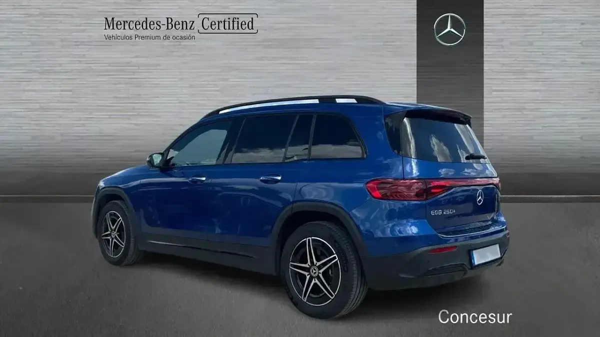 Usado Mercedes EQB250+ 139 kW (190 CV) 2025 Azul SUV